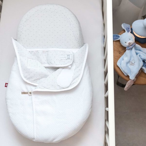 RED CASTLE Babytrekk Cocoonacover 2.5 Tog White Leaf