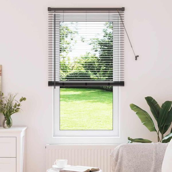 Viser 2 av 16 produktbilde(r)