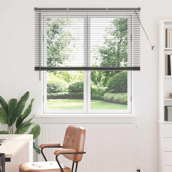 Viser 2 av 17 produktbilde(r)