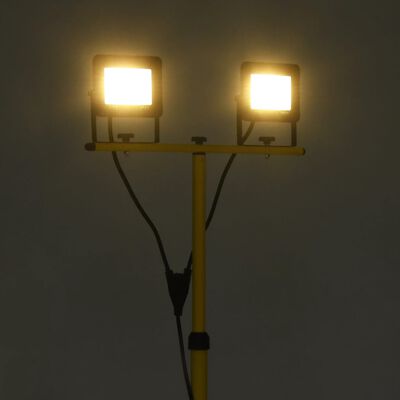 vidaXL LED-flomlys med stativ 2x30 W varmhvit