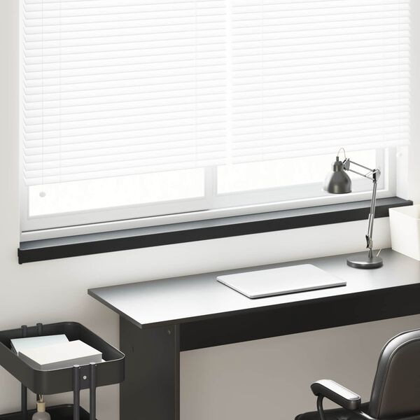 Viser 2 av 13 produktbilde(r)