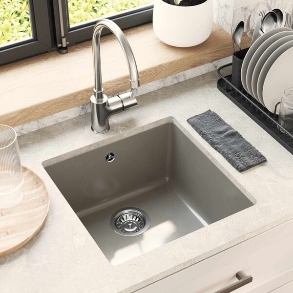 Viser 2 av 13 produktbilde(r)