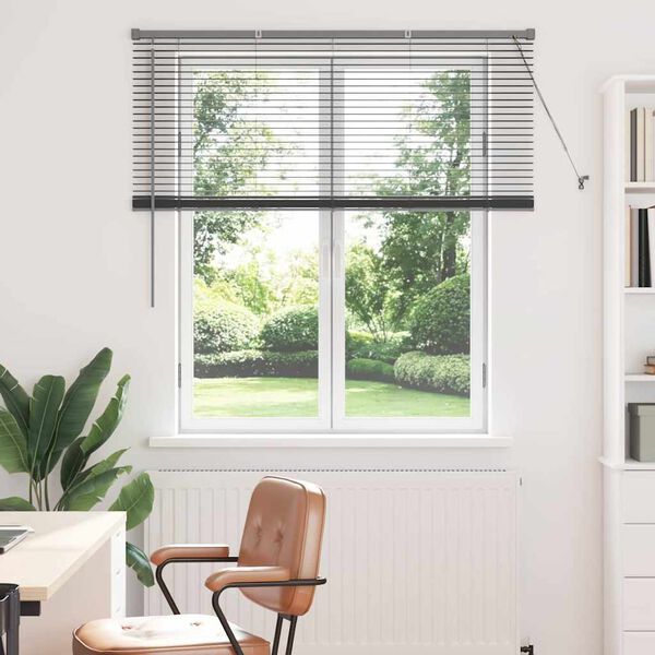 Viser 2 av 17 produktbilde(r)