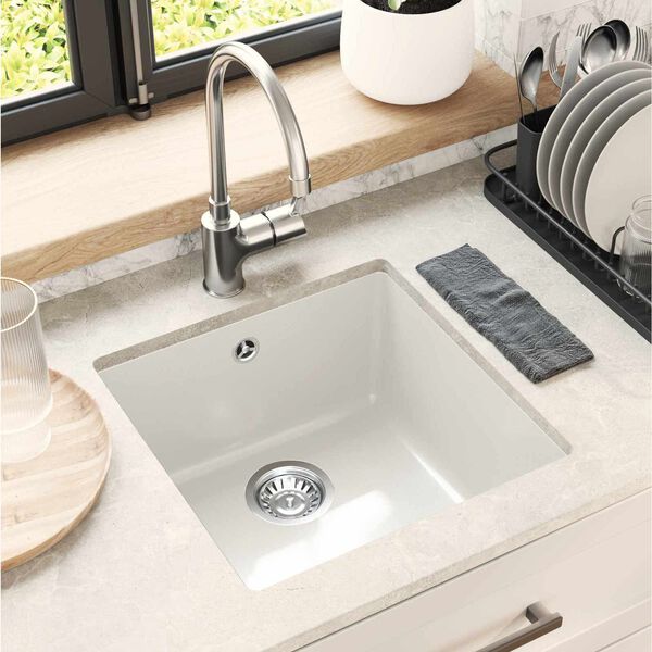 Viser 2 av 13 produktbilde(r)