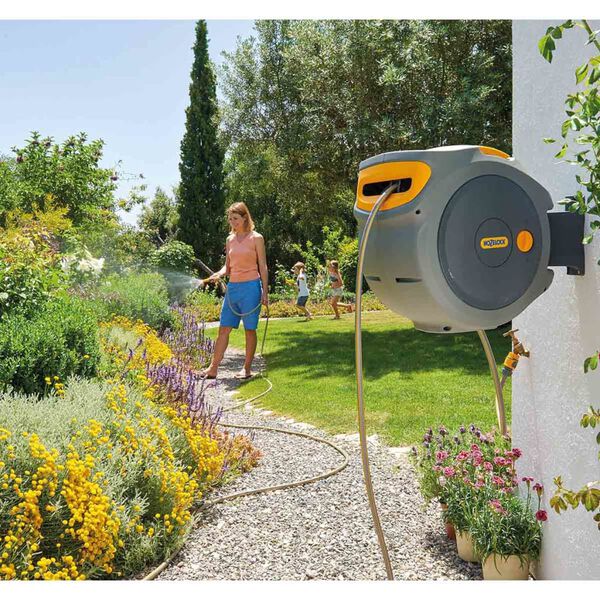 Hozelock Veggmontert slangetrommel med 25 m slange Auto Reel