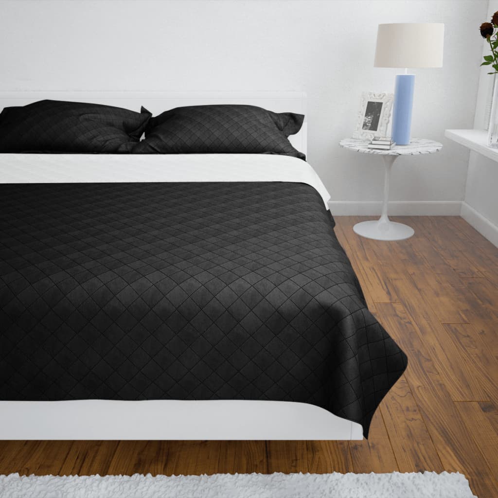 Tosidig vattert sengeteppe svart/hvit 220 x 240 cm